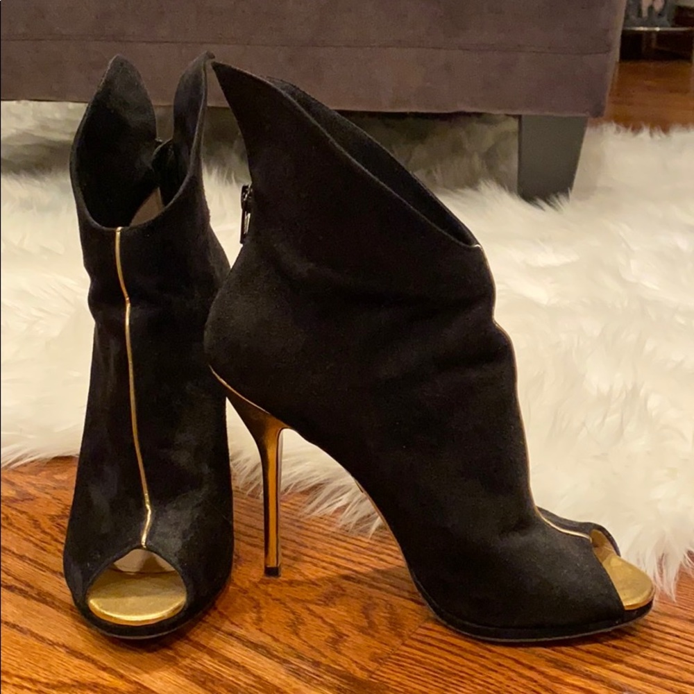 Hot Black Booties!!!